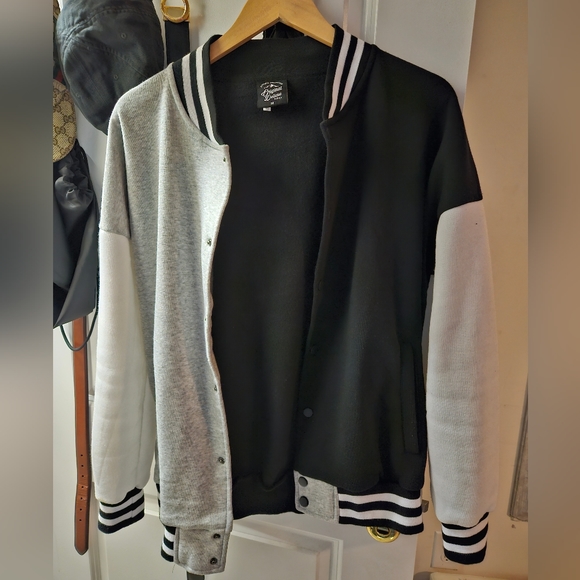 Bomber jacket - Picture 3 of 5